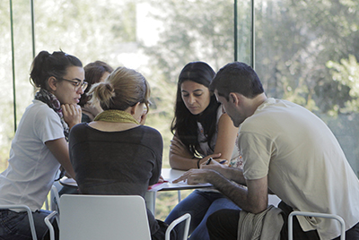 Cursos de castellà i català gratuïts (EOI)