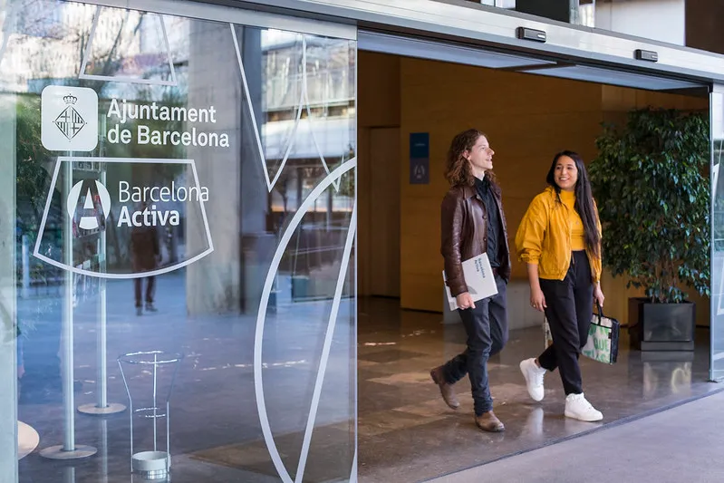 Els equipaments adapten els horaris per continuar oferint serveis a la ciutadania.