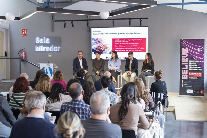 El espacio para jóvenes de Barcelona Activa acoge una jornada sobre formatos y canales que marcarán el futuro del periodismo con profesionales del sector 